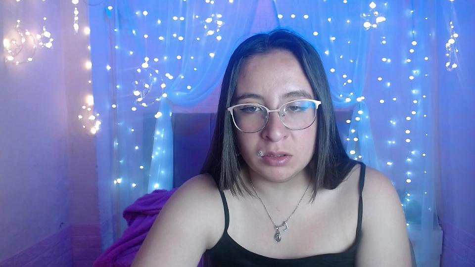 mia_39 live cam model at Cam4