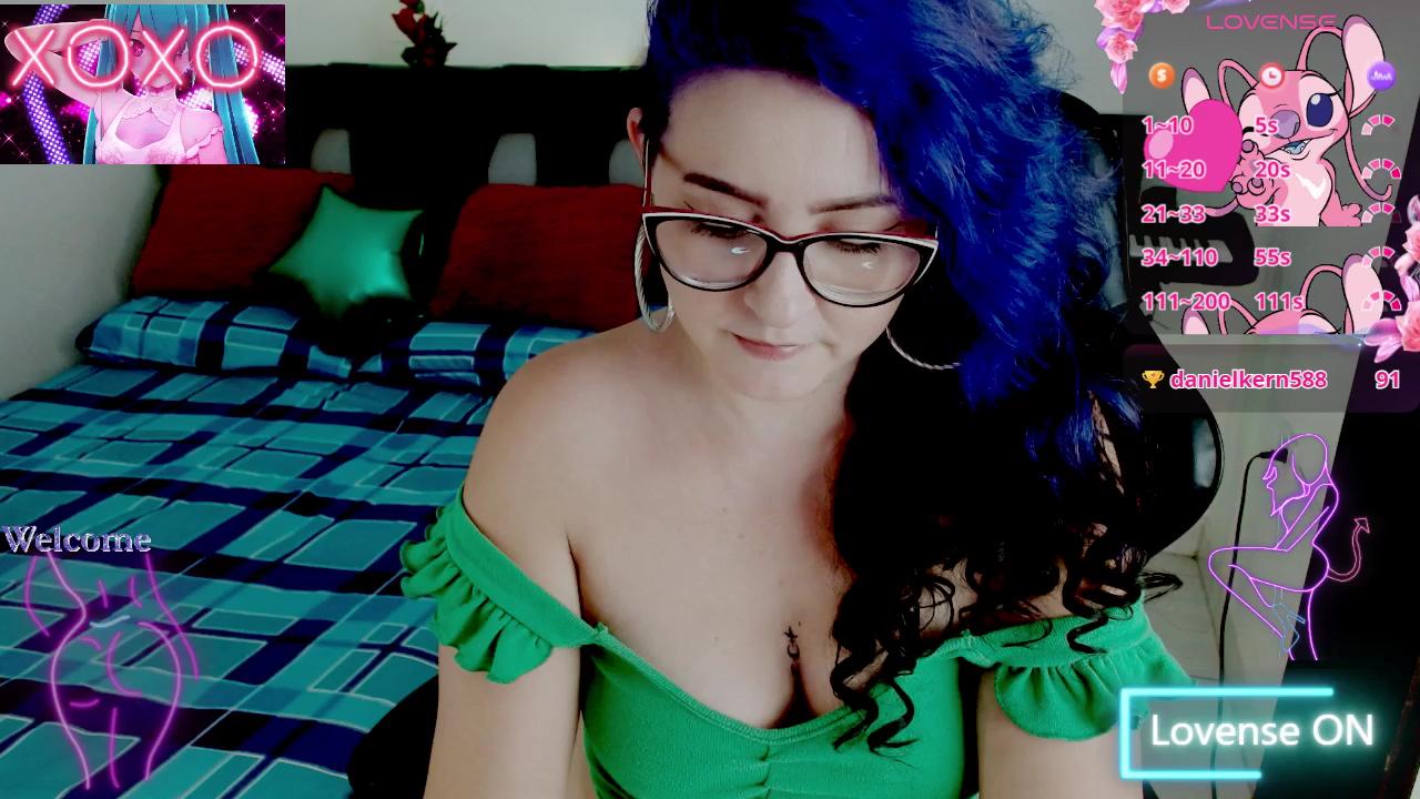 miku_dance live cam model at Cam4