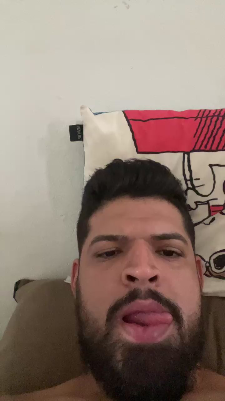 mineirinho3020 live cam model at Cam4
