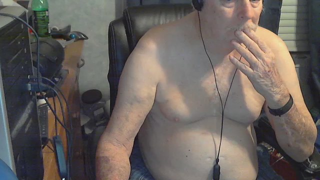 olddude19551955 live cam model at Cam4