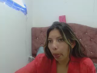 queen_abril Live Cam on Cam4 and RICams