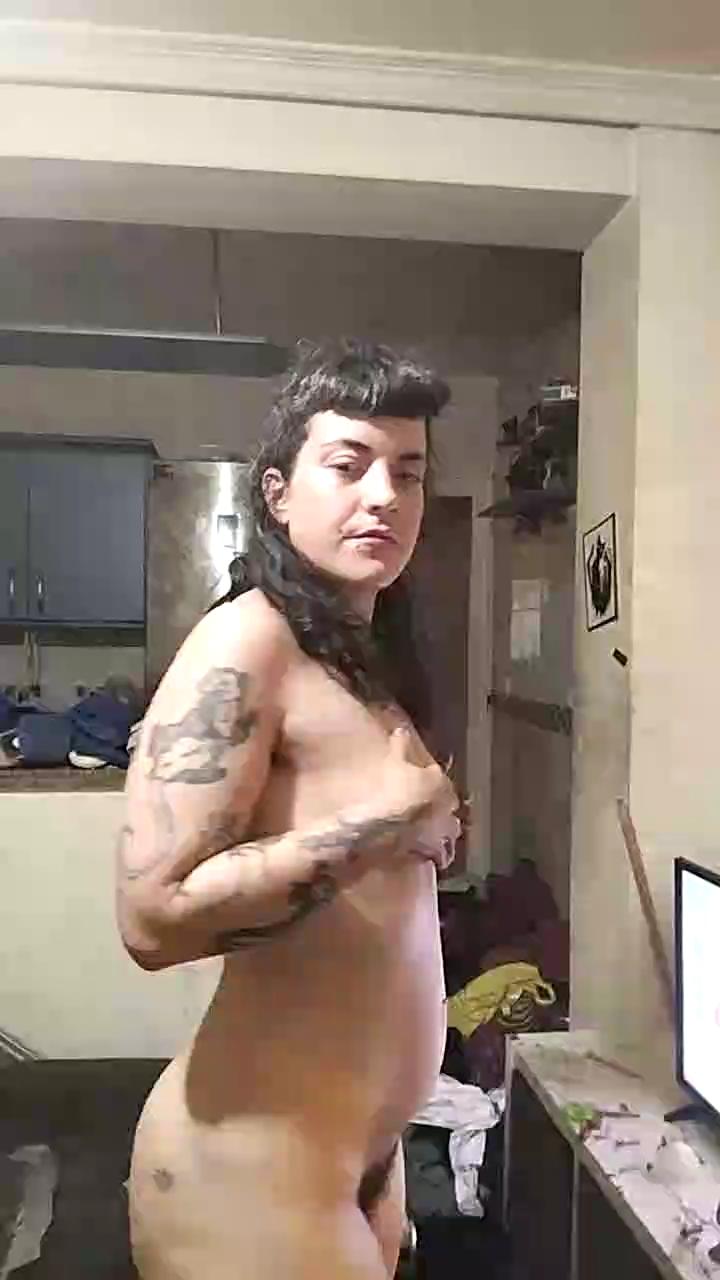 Watch saldfnuik live on cam on Cam4