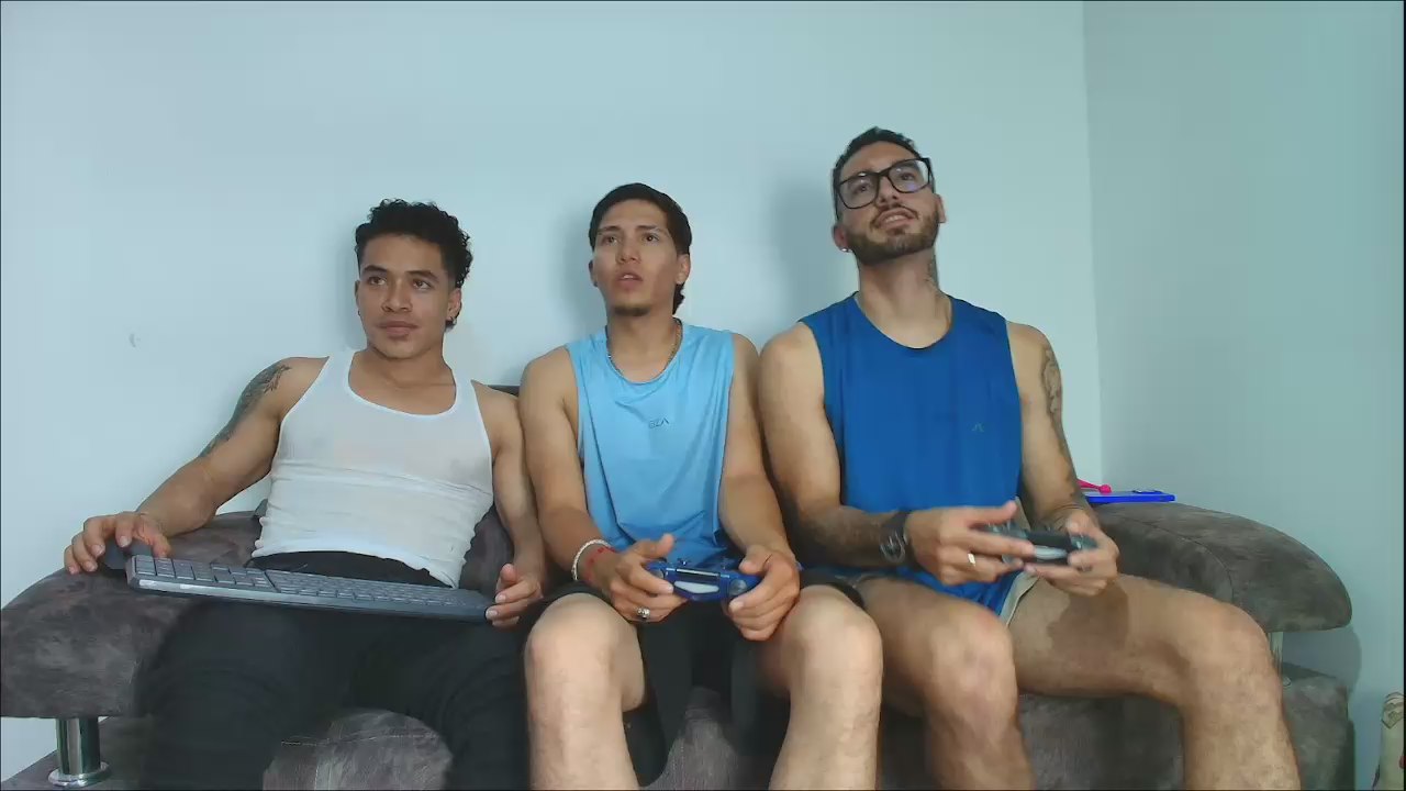 thebadboys01 live cam model at Cam4