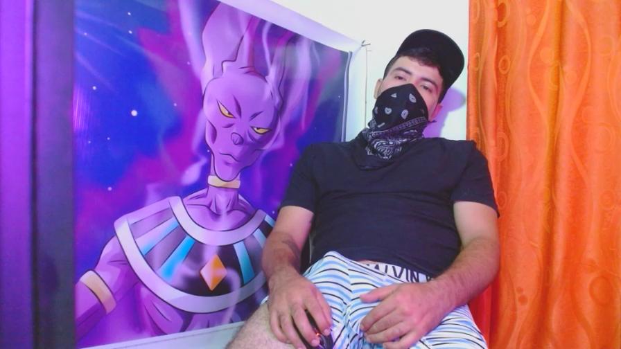 tuchapo19 live cam model at Cam4