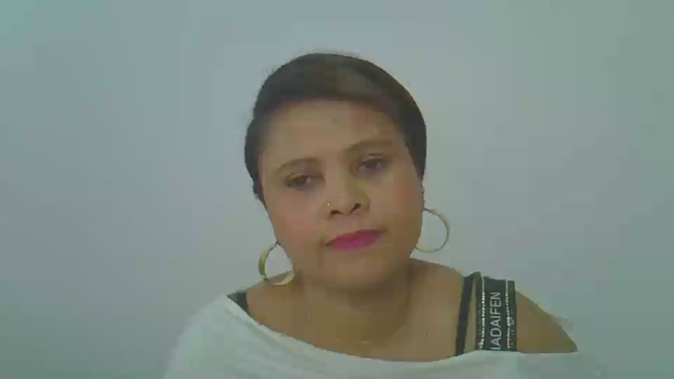 wsarah22 live cam model at Cam4