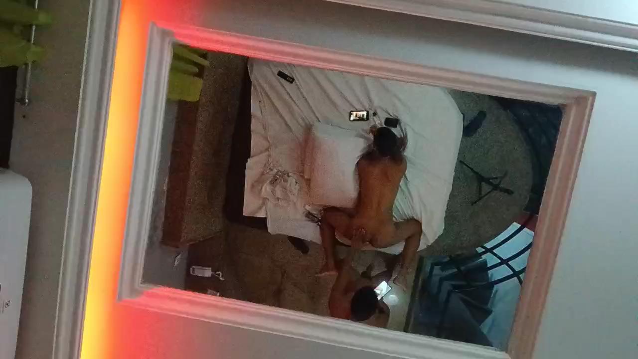 yurifelipe7991 - live cam model from Brazil