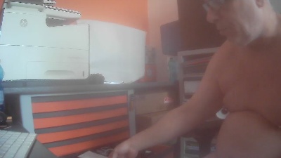 0000Piercing live cam on Cam4