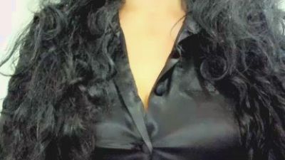 00VALERIA live cam on Cam4