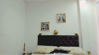 00VALERIA live cam on Cam4