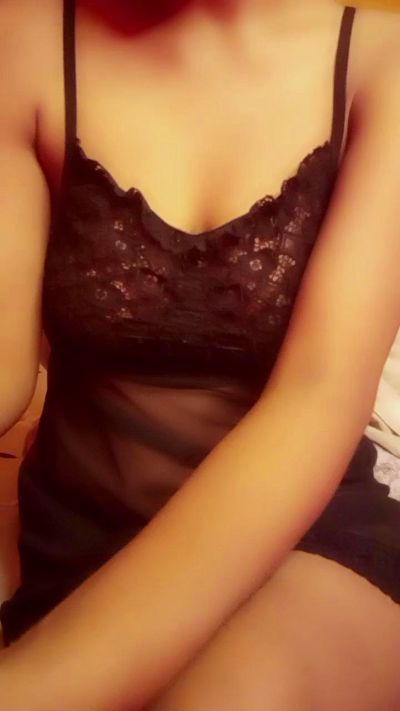 18_doll live cam on Cam4