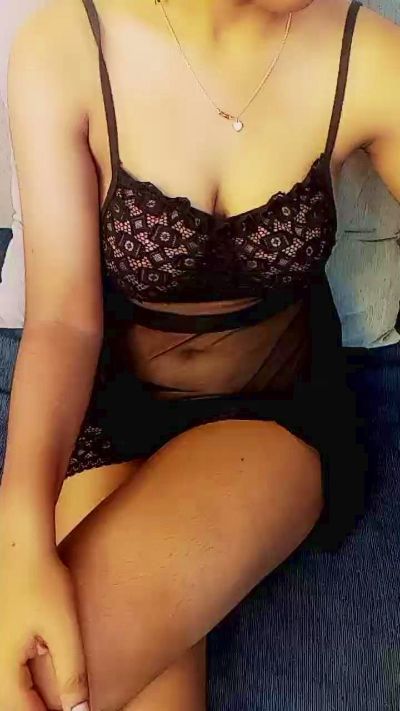 18_doll live cam on Cam4