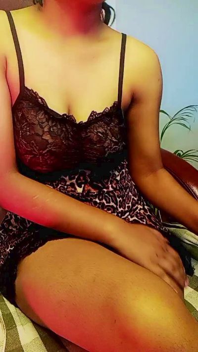 18_doll live cam on Cam4