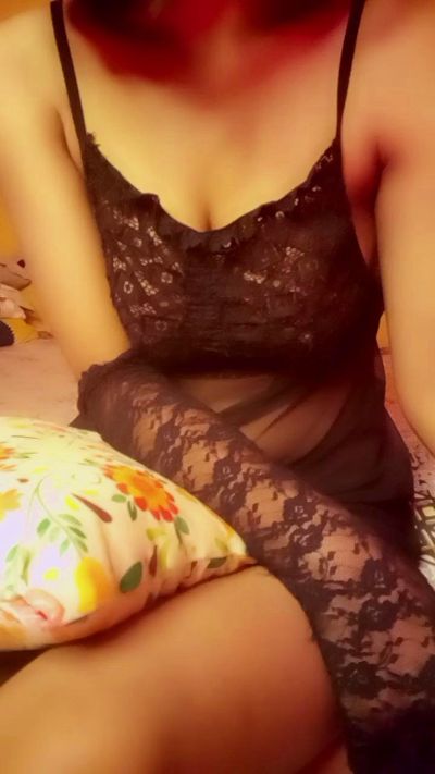 18_doll live cam on Cam4