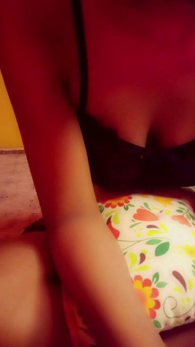 18_doll live cam on Cam4