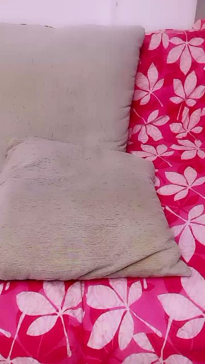 18_doll live cam on Cam4