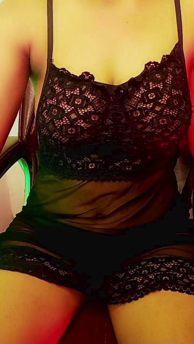18_doll live cam on Cam4