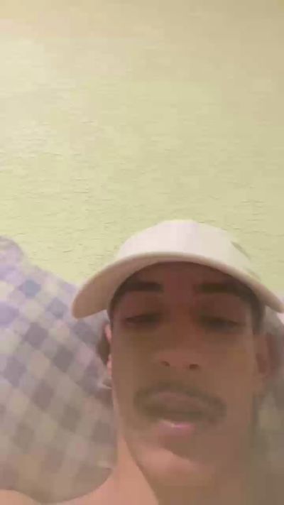 18bonitocm live cam on Cam4