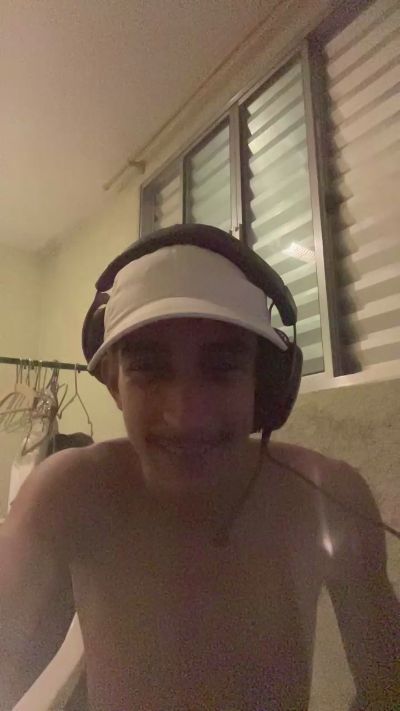 18bonitocm live cam on Cam4