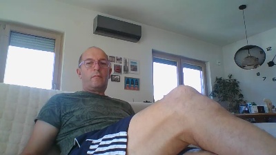 19gun69 live cam on Cam4