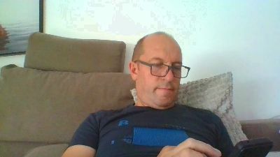 19gun69 live cam on Cam4