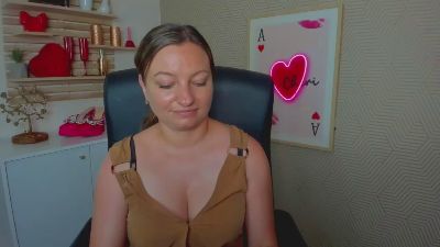 1Angela39 live cam on Cam4