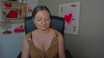 1Angela39 live cam on Cam4