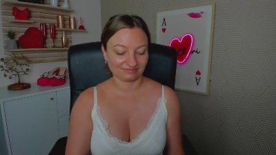 1Angela39 live cam on Cam4