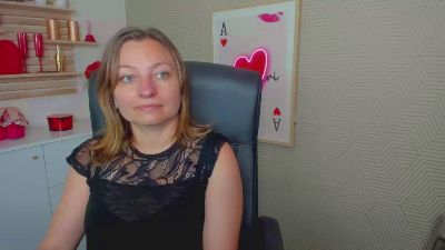 1Angela39 live cam on Cam4