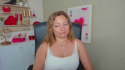 1Angela39 live cam on Cam4