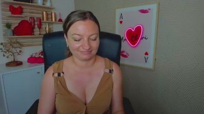 1Angela39 live cam on Cam4