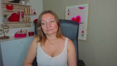 1Angela39 live cam on Cam4