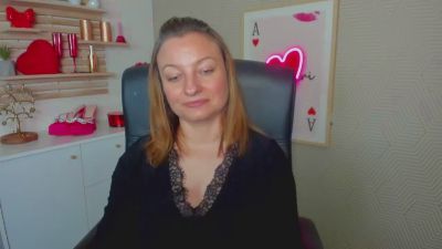 1Angela39 live cam on Cam4