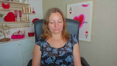 1Angela39 live cam on Cam4