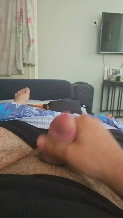 1GEZENADAM live cam on Cam4