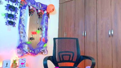 1MissFortune live cam on Cam4