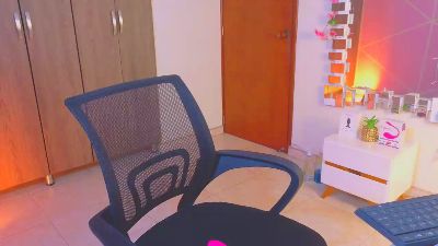 1MissFortune live cam on Cam4