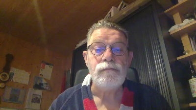 1Polux live cam on Cam4