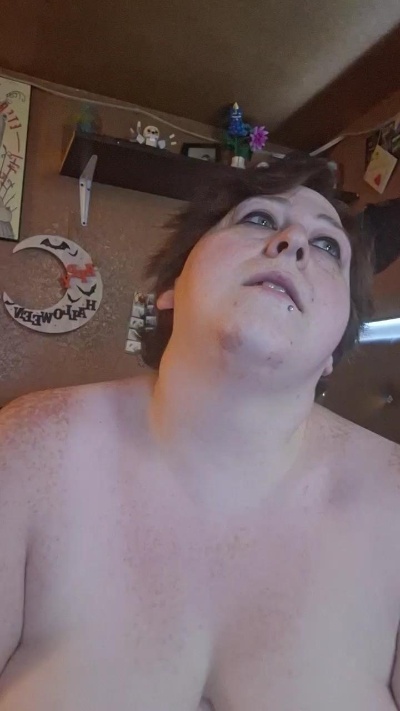 1brattysloth307 live cam on Cam4