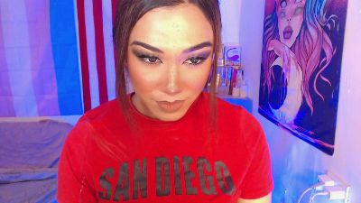 1lovelymess live cam on Cam4