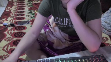 22_gabriely live cam on Cam4