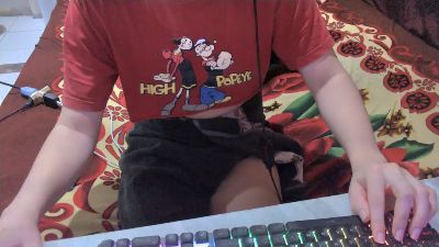 22_gabriely live cam on Cam4