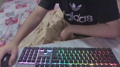 22_gabriely live cam on Cam4