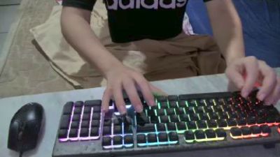 22_gabriely live cam on Cam4