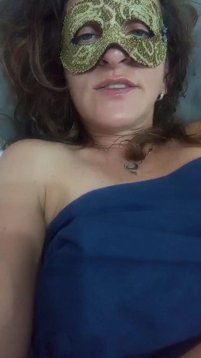 23Bebe23 live cam on Cam4