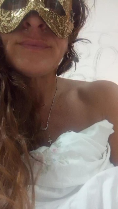 23Bebe23 live cam on Cam4
