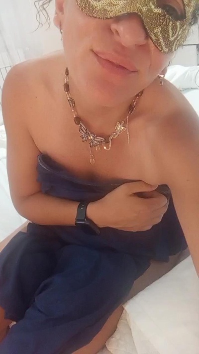 23Bebe23 live cam on Cam4