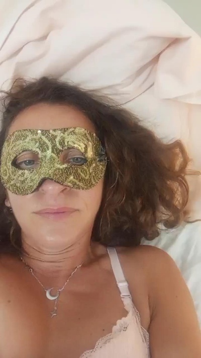 23Bebe23 live cam on Cam4