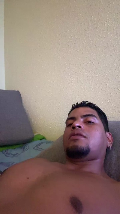 23cmpollagorda live cam on Cam4