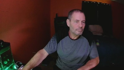 2beu live cam on Cam4