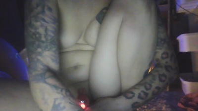 2cute4u2 live cam on Cam4